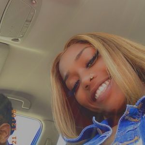 Meet your Posher, Marshalla